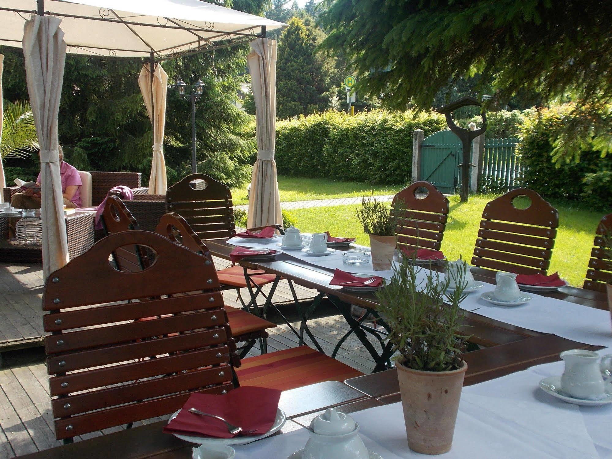 Romantik Hotel Zum Lindengarten Kurort Jonsdorf Bagian luar foto
